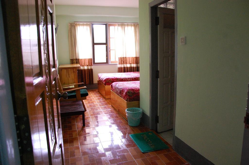 Dormitory @ Golden Kalaw Hotel Exterior photo